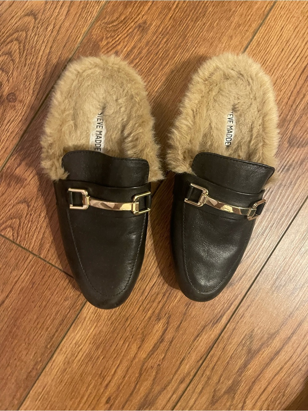 Steve Madden Black-real Leather Fur-Lined Mule